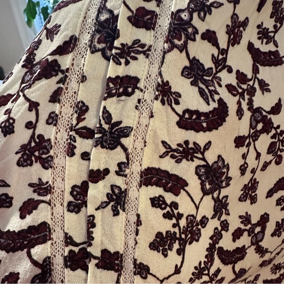 Hinge blouse - Picture 2 of 4